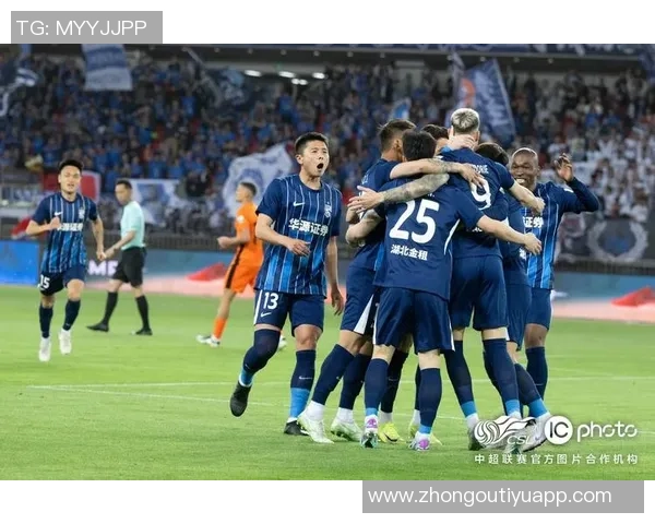 三镇希望续约邓涵文未果媒体人透露背后原因与未来展望