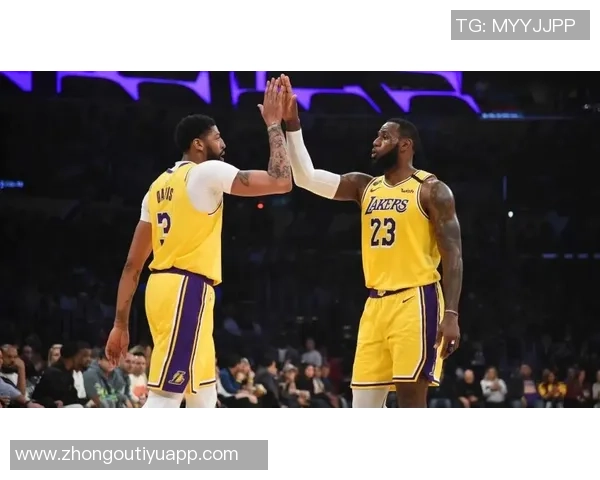 帕金斯谈高个子球员生涯短暂文班独特发展窗口或将不同于常人