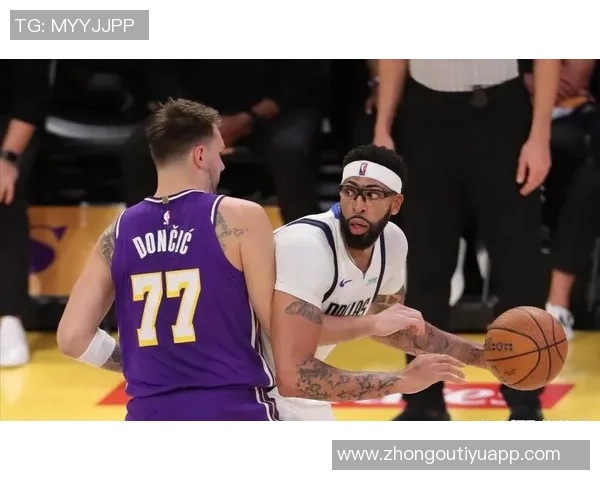 浓眉加盟独行侠后出勤率仅3046场比赛只打了14场引发关注