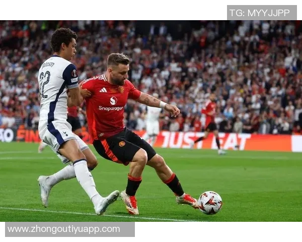 曼联主场迎战维拉力争胜利终结对手连胜势头