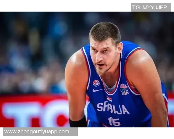 申京谈约基奇进攻能力出众但防守时常遭遇犯规困扰 申京谈约基奇进攻能力出众但防守时常遭遇犯规困扰