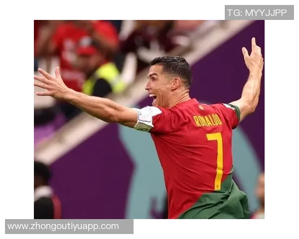 C罗补时任意球前自我激励却遗憾失误未能助队逆转胜局